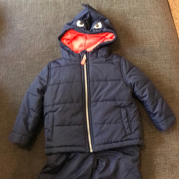 Like new- Carters, boys two piece Dino snowsuit, 24 months - Picture 1 of 6